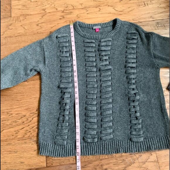Vince Camuto Knit Gray Sweater - Picture 7 of 10